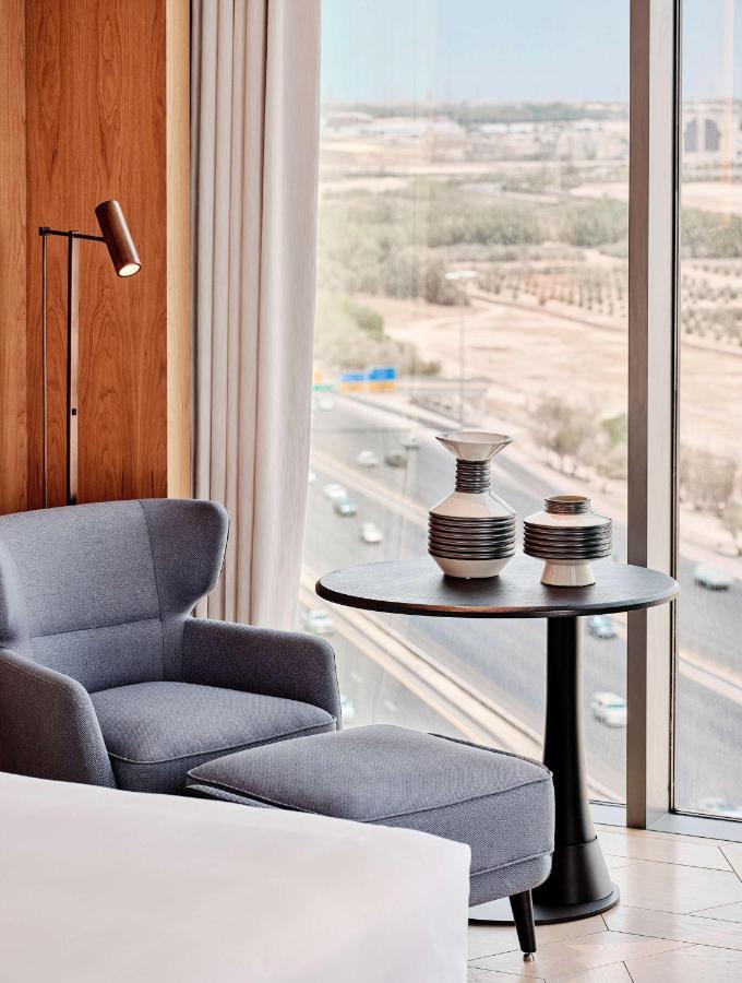 Grand Hyatt Kuwait Hotel Kuwait City ภายนอก รูปภาพ A view of the hotel's interior