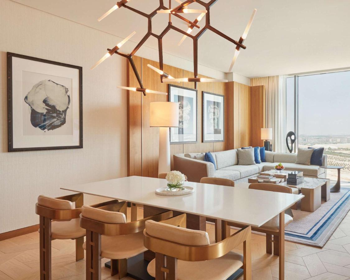 Grand Hyatt Kuwait Hotel Kuwait City ภายนอก รูปภาพ A suite at the Ritz-Carlton, DIFC