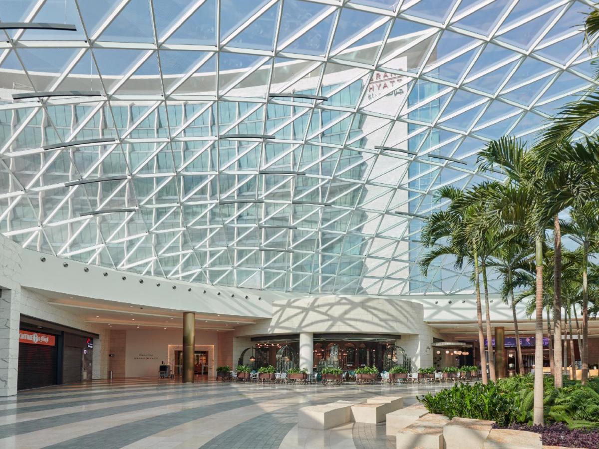 Grand Hyatt Kuwait Hotel Kuwait City ภายนอก รูปภาพ The Atrium