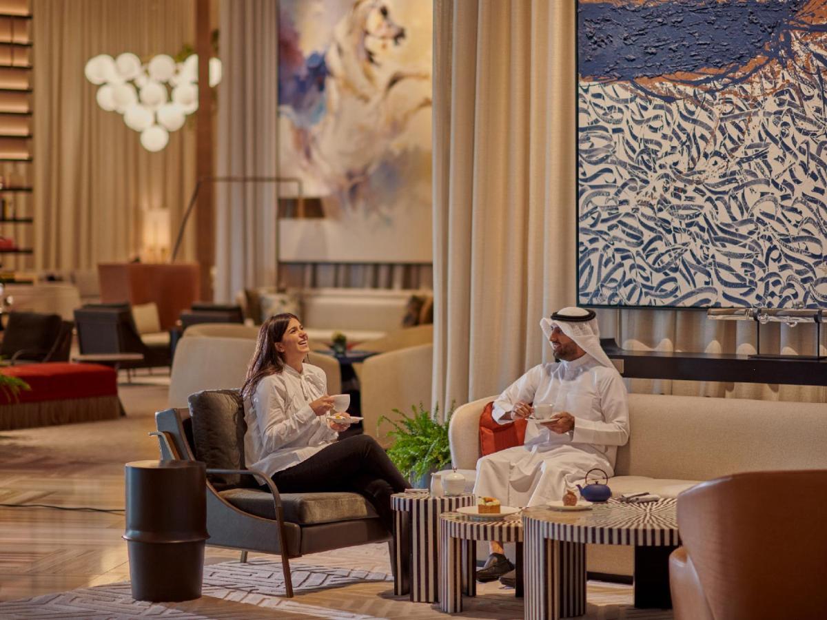 Grand Hyatt Kuwait Hotel Kuwait City ภายนอก รูปภาพ The lounge at the airport
