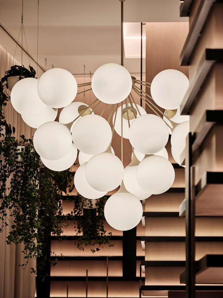 Grand Hyatt Kuwait Hotel Kuwait City ภายใน รูปภาพ A chandelier