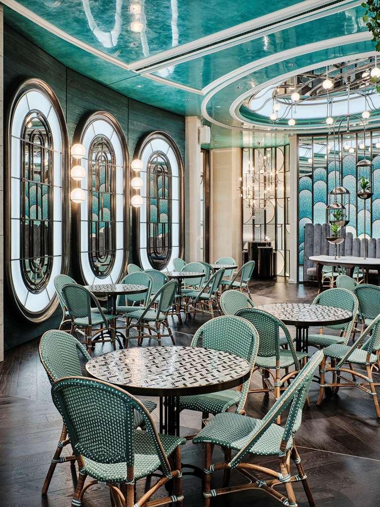 Grand Hyatt Kuwait Hotel Kuwait City ร้านอาหาร รูปภาพ The interior of the restaurant