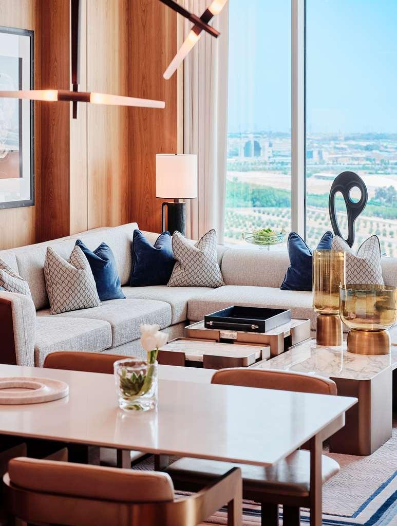 Grand Hyatt Kuwait Hotel Kuwait City ห้อง รูปภาพ The living room of a three-bedroom residence